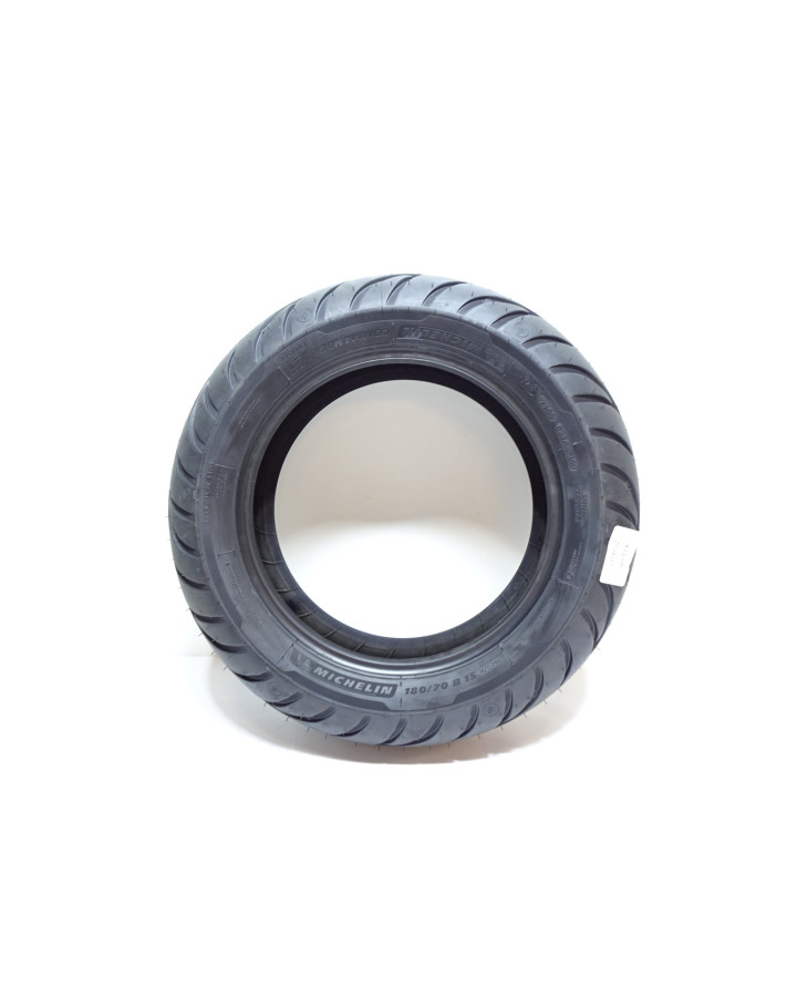 Däck, Michelin 180/70 B15